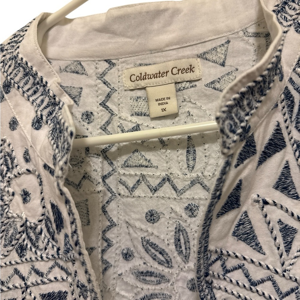 Coldwater Creek 100% cotton White jacket with Blue Patterns - Picture 7 of 8
